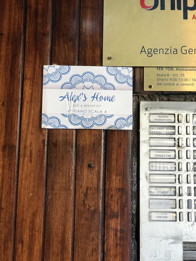 Alex's * Portici